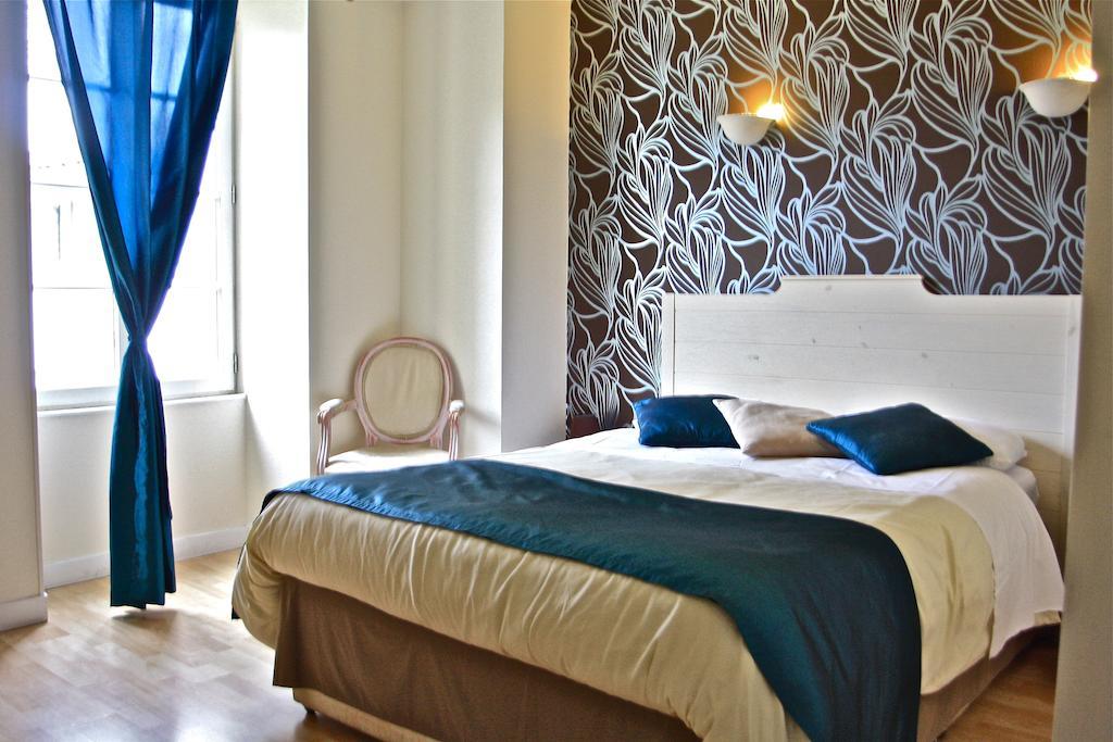 L'Hotel Du Perigord Aubeterre-sur-Dronne Room photo